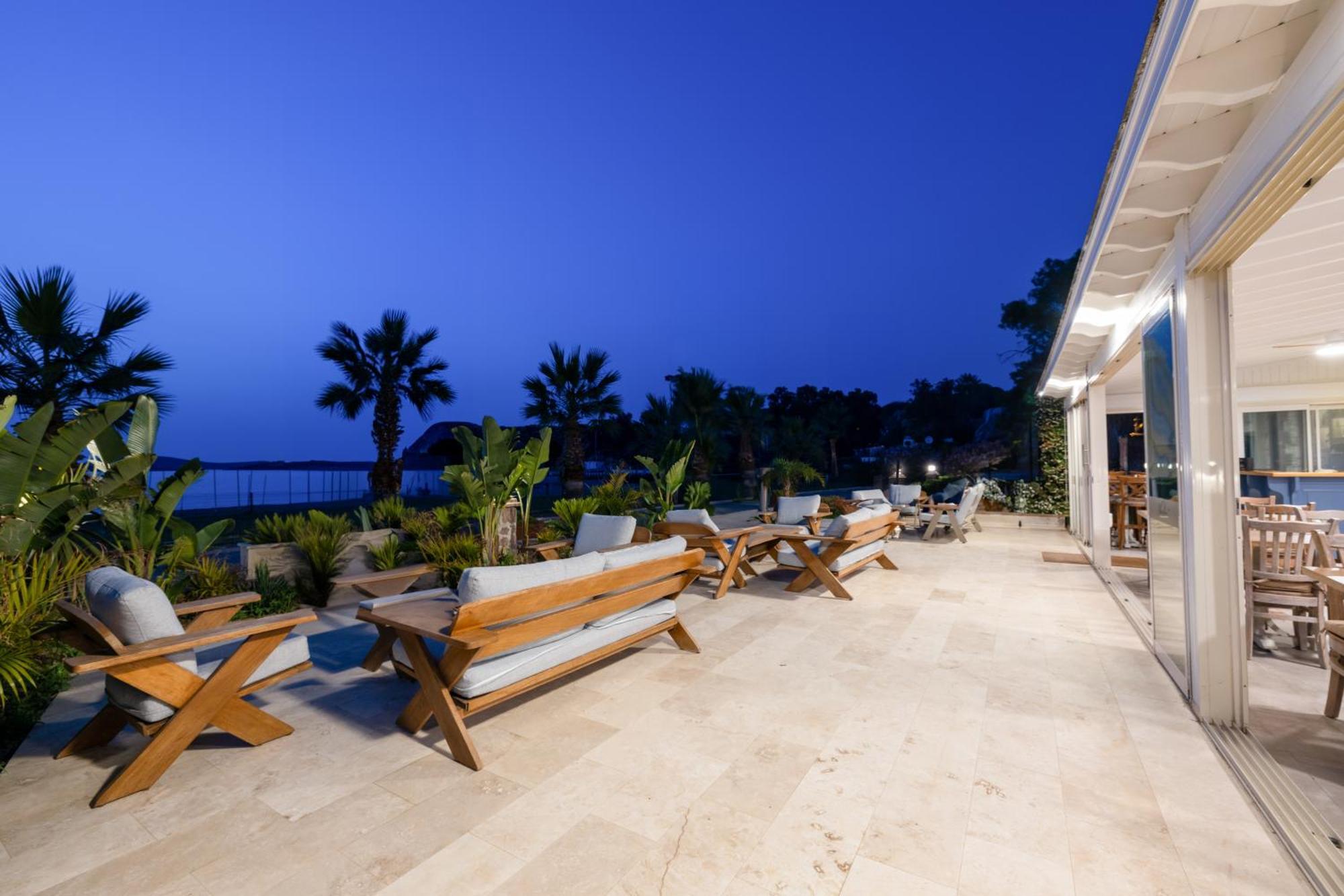 Navalia Hotel 福卡 外观 照片