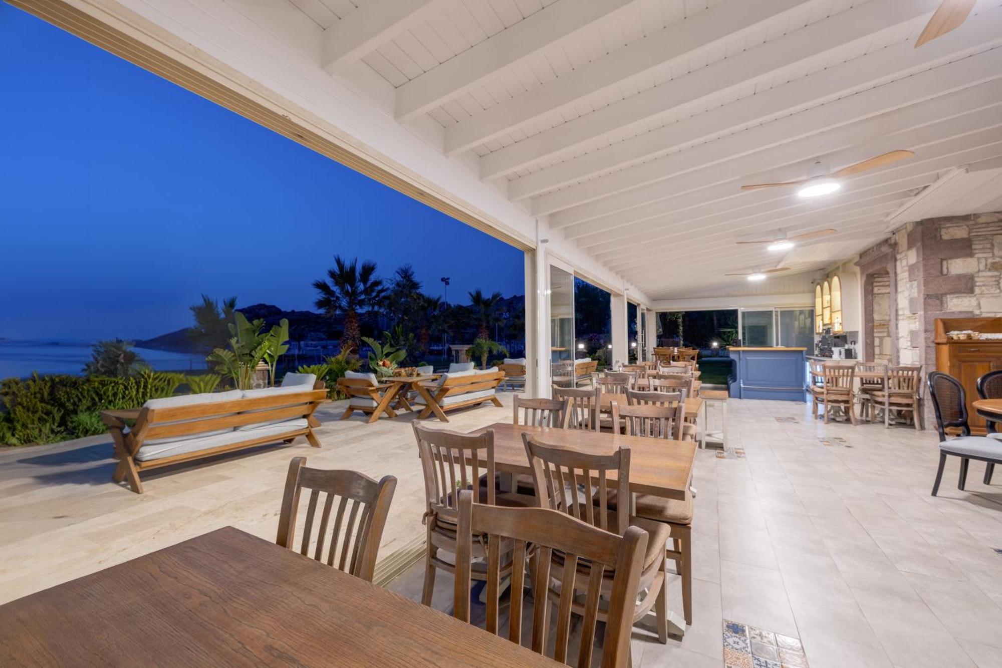 Navalia Hotel 福卡 外观 照片