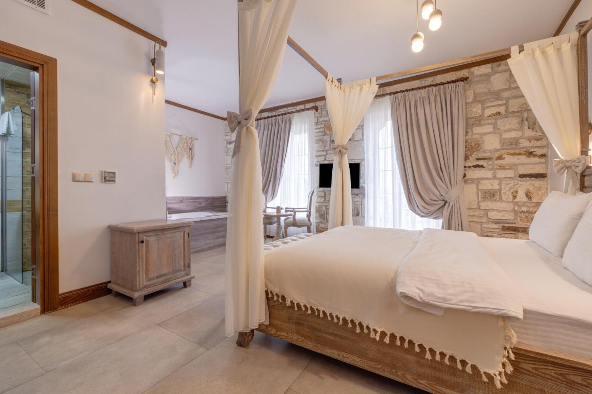 Navalia Hotel 福卡 外观 照片