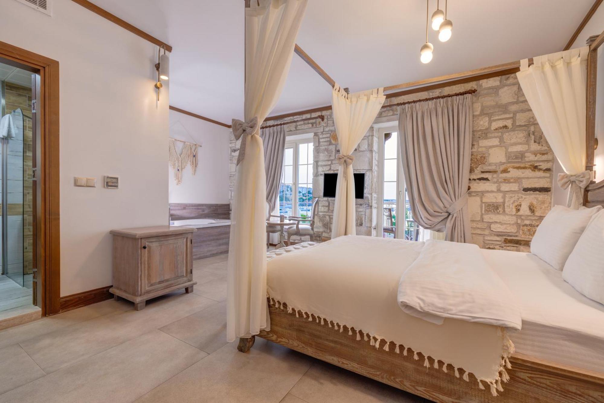 Navalia Hotel 福卡 外观 照片