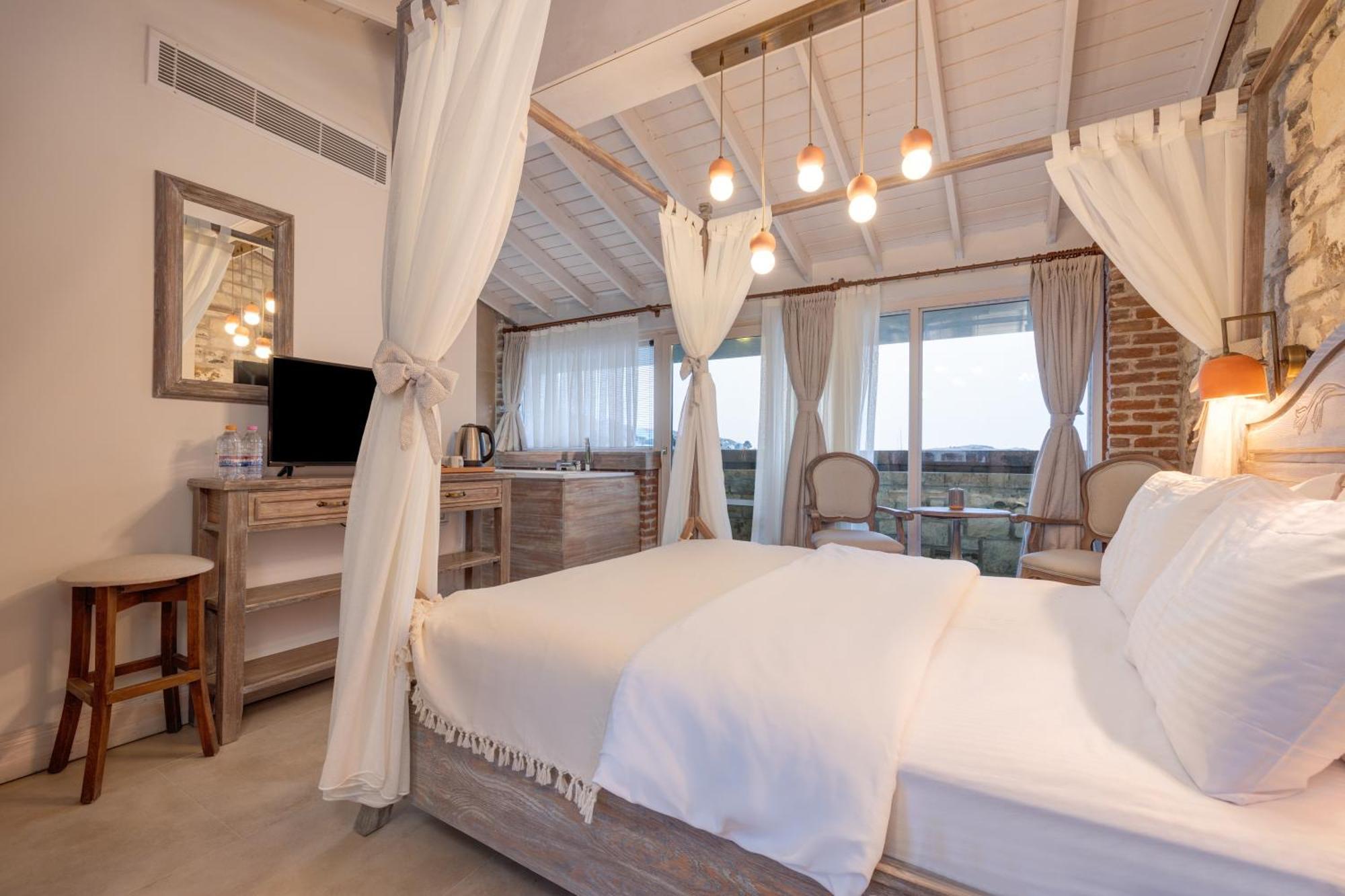Navalia Hotel 福卡 外观 照片