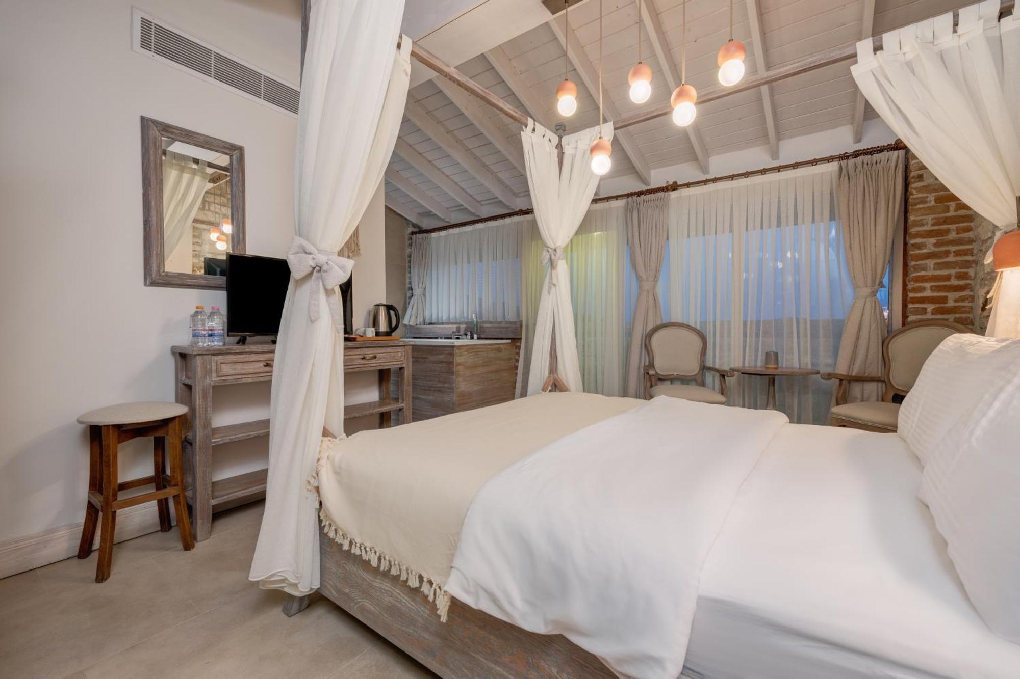 Navalia Hotel 福卡 外观 照片